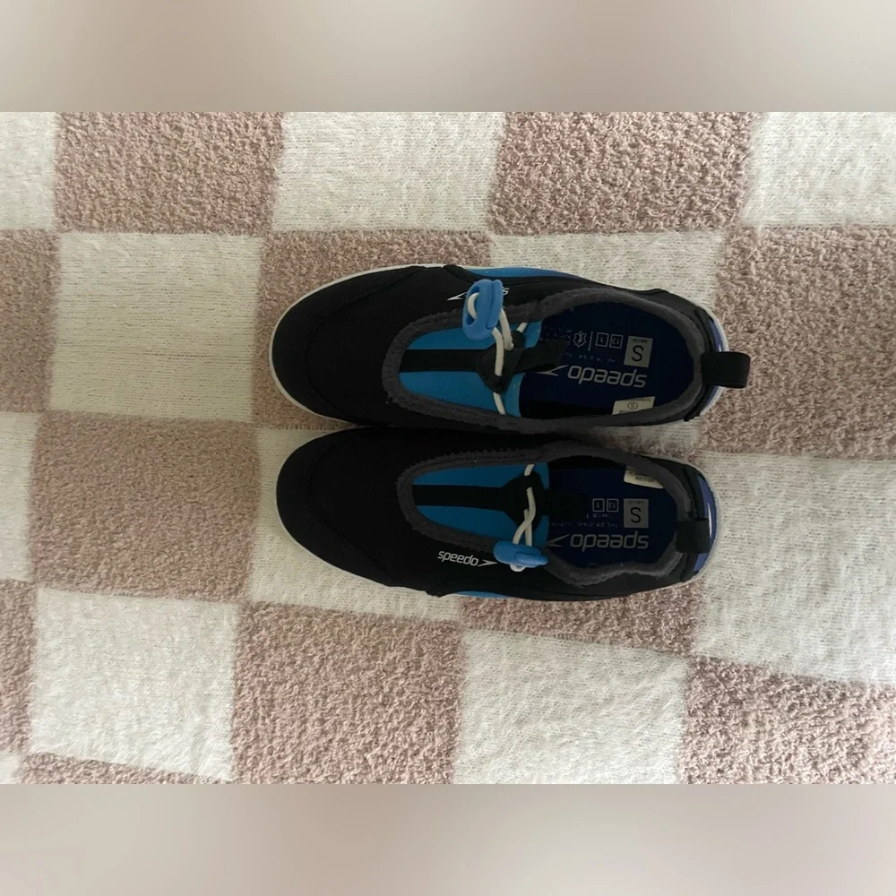 Speedo Kids Black and Blue Toggle Water Shoes